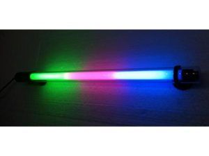 Lampa acvariu subacvatica 35 cm, lampa colorata cu lumini subacvatice ideale pentru iluminat acvarii, fantani arteziene, gradini si case. Caracteristici principale: Lungime: 35 cm, perfecta pentru diverse dimensiuni de acvarii. Culori: 3 culori vibrante (1/3 din lampa verde, 1/3 din lampa roz, 1/3 din lampa albastru) care creeaza un spectacol de lumina subacvatica. Consum de energie: Doar 6 W, pentru eficienta energetica ridicata. Montaj: Ventuze incluse pentru fixare sigura, atat deasupra, cat si sub nivelul apei. Cablare etansa: Asigura functionarea sigura in medii umede, inclusiv sub apa. Beneficii: Iluminat versatil: Lampa poate fi utilizata atat pentru iluminatul acvariilor, cat si pentru fantani arteziene sau iazuri, oferind un plus de culoare si atmosfera. Design submersibil: Lampa poate fi montata sub nivelul apei, creand efecte vizuale spectaculoase, dar poate fi utilizata si deasupra apei pentru iluminat general. Spectacol de lumina: Cele trei culori (verde, roz, albastru) adauga un aspect dinamic si captivant oricarui spatiu, fie acasa, fie in gradina. Aplicatii: ​ Iluminatul acvariilor: Creeaza un mediu deosebit pentru pestii tai, aducand o nota de magie si culoare. Iluminat fantani arteziene: Ideal pentru a evidentia fantanile pe timp de noapte, adaugand un efect wow gradinii tale. Iluminat gradini si case: Perfecta pentru decorarea gradinilor sau a altor spatii exterioare, transformandu-le intr-un loc de poveste. Aplicatiile acestei lampi sunt multiple: poate fi utilizata pentru a aduce un plus de culoare si viata acvariilor tale, pentru a ilumina fantanile arteziene pe timp de noapte sau pentru a crea efecte vizuale impresionante in gradina ta. Cu aceasta lampa acvariu subacvatica, iluminatul gradinilor si caselor tale devine o experienta unica si memorabila. Cu lampa de acvariu subacvatica in 3 culori, iti vei transforma complet spatiul acvatic si gradina intr-un spectacol de lumina!