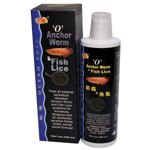 Paduche crap tratament eficient pentru 10000L, ideal contra paduchilor si viermilor ancora, tratament ectoparaziti pesti sigur si de buna calitate. Acest tratament ectoparaziti pesti specializat este solutia ideala pentru combaterea parazitilor externi la pesti, oferind o protectie eficienta impotriva paduchilor de crap, viermilor ancora si altor ectoparaziti. Recomandat atat pentru iazuri, cat si pentru acvarii, produsul este sigur, usor de utilizat si potrivit pentru toate speciile de pesti, inclusiv cei pretentiosi, cum ar fi crapul koi sau pestii exotici. Caracteristici cheie Paduche crap tratament de inalta eficienta, capabil sa elimine atat parazitii adulti, cat si ouale acestora. Trateaza si previne infestatiile cu viermi ancora si alte ectoparazite la pesti. Compatibil cu toate speciile de pesti ornamentali si salbatici. Usor de administrat, fara riscuri pentru ciclul biologic al mediului acvatic. ​ Beneficii ale tratamentului Protectie completa: Acest tratament contra paduchilor si viermilor ancora elimina atat parazitii adulti, cat si stadiile lor incipiente (oua si larve). Eficienta sa extinsa asigura sanatatea pe termen lung a pestilor tai. Siguranta si compatibilitate: Produsul nu afecteaza ciclul biologic al acvariului, iazului sau bazinului, mentinand echilibrul natural al mediului acvatic. Preventie si tratament: Poate fi utilizat atat preventiv, pentru a evita aparitia infestatiilor, cat si curativ, pentru a trata infestatiile existente. Aplicatii diverse: Ideal pentru acvarii mici, iazuri ornamentale si bazine mari, fiind eficient pe o suprafata de pana la 10.000 de litri. ​ Detalii produs Tratamentul vine intr-un flacon de 500 ml, suficient pentru a trata 10.000 de litri de apa. Formula concentrata garanteaza o administrare economica si eficienta. Poate fi utilizat atat in apa dulce, cat si in apa sarata, oferind flexibilitate maxima pentru orice tip de acvariu sau iaz. Aplicatii Trateaza infestatiile cu paduchi de crap si viermi ancora, eliminand complet parazitii vizibili si invizibili. Se poate utiliza pentru combaterea afectiunilor precum Trichodina si boala fulgilor branhiilor, frecvent intalnite la pestii ornamentali. Recomandat pentru utilizare in iazuri cu crap koi, acvarii comunitare si bazine de dimensiuni mari. ​ Specificatii tehnice Volum flacon: 500 ml. Capacitate tratament: pana la 10.000 litri de apa. Compatibilitate: toate speciile de pesti, inclusiv cei salbatici. Efect principal: tratament contra paduchilor si viermilor ancora, tratament ectoparaziti pesti. Siguranta: nu decicleaza mediul acvatic. ​ Mod de utilizare Se calculeaza volumul de apa al acvariului sau iazului. Se dozeaza produsul conform instructiunilor – 500 ml pentru 10.000 litri de apa. Se distribuie uniform in apa. Tratamentul poate fi repetat dupa 3 zile daca infestatia persista. ​ De ce sa alegi acest tratament? Acest tratament contra paduchilor si viermilor ancora este creat pentru a oferi cea mai buna solutie impotriva ectoparazitilor pestilor, fiind de incredere pentru pasionatii de acvaristica si proprietarii de iazuri. Cu o formula concentrata si o actiune rapida, tratamentul combate eficient parazitii, mentinand sanatatea pestilor si claritatea apei. Daca te confrunti cu paduchi de crap, viermi ancora sau alte ectoparazite, acest paduche crap tratament este alegerea perfecta pentru protectia pestilor tai. Cu acest produs te asiguri ca folosesti un tratament ectoparaziti pesti sigur si eficient, care ofera rezultate vizibile intr-un timp scurt! Asigura sanatatea pestilor tai si protejeaza-i de paraziti cu tratamentul nostru specializat!
