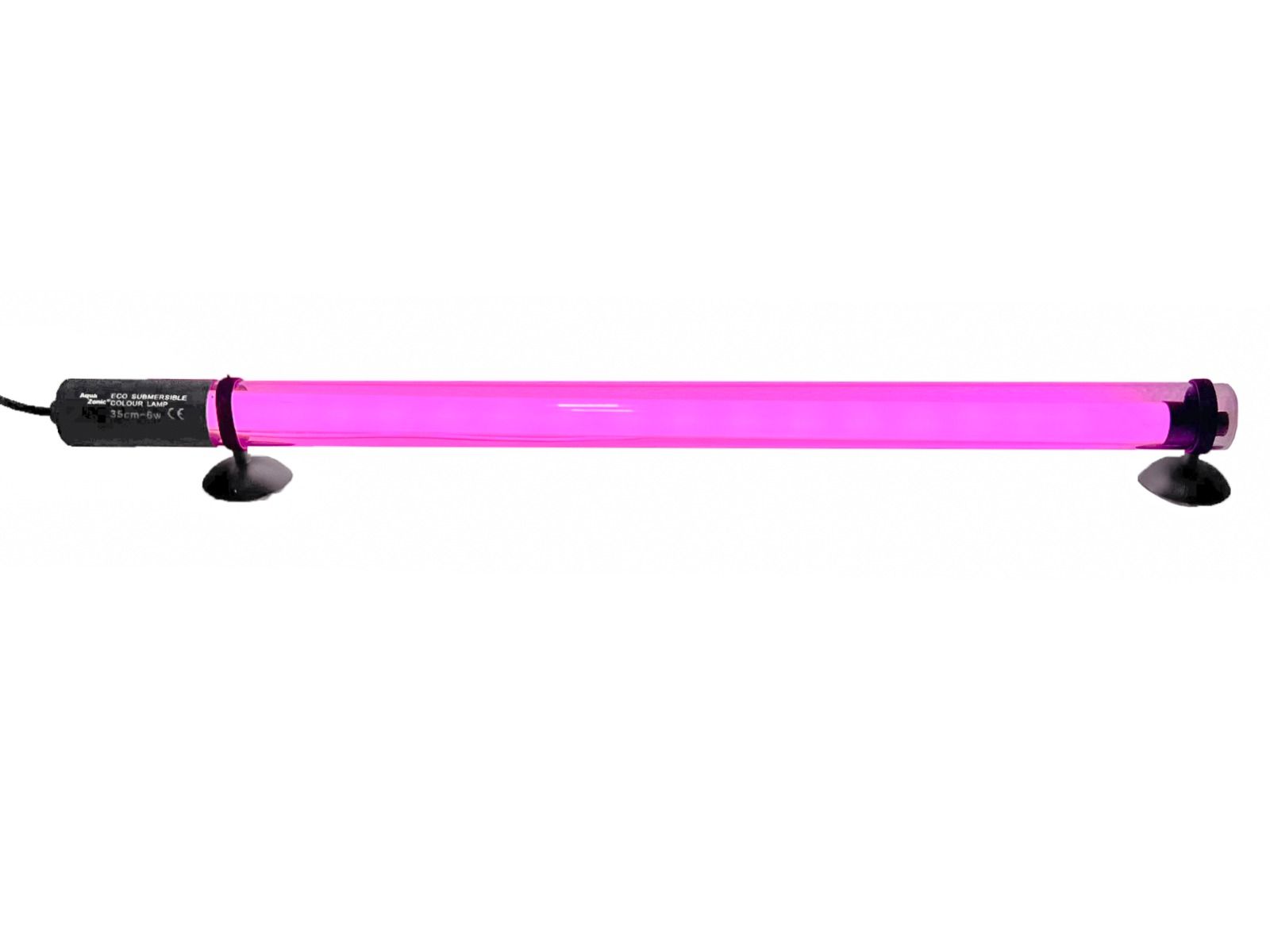 Lampa fluorescenta submersibila 35 cm Tropical Pink 2 Lampa fluorescenta submersibila 35 cm, tub fluorescent roz pentru acvarii, iazuri sau iluminat nocturn. Alege aceasta lampa submersibila roz de calitate. Lampa fluorescenta submersibila 35 cm Tropical Pink este un tub fluorescent inovator, ideal pentru a adauga un efect spectaculos acvariului tau sau altor aplicatii subacvatice. Acest corp de iluminat roz ofera o solutie versatila si eficienta pentru diverse medii umede, fiind proiectata pentru a rezista in conditii extreme. Caracteristici principale: Dimensiune compacta: Cu o lungime de 35 cm, aceasta lampa submersibila este perfecta pentru acvarii, iazuri, fantani arteziene sau alte spatii care necesita o sursa de lumina subacvatica eficienta. Iluminare roz distinctiva: Tubul fluorescent emite o lumina roz “PINK DAYLIGHT”, care scoate in evidenta culorile naturale ale pestilor si plantelor, transformand acvariul intr-un spectacol vizual. Eficienta energetica: Cu un consum de doar 6W, lampa ofera un raport excelent intre lumina produsa si energia consumata, asigurand o durata lunga de viata si costuri reduse de operare. Instalare simpla: Lampa vine echipata cu instalatia electrica completa si ventuze pentru prinderea pe geam, fiind usor de montat atat deasupra acvariului, cat si sub nivelul apei. Beneficii si avantaje: Versatilitate in utilizare: Aceasta lampa submersibila roz poate fi utilizata in diverse aplicatii, de la iluminarea acvariilor pana la decorarea nocturna a iazurilor si fantanilor arteziene. Calitate superioara: Produsa de Aqua Zonic, lampa este construita din materiale durabile, concepute pentru a functiona in cele mai dure conditii subacvatice, oferind o fiabilitate ridicata. Spectacol vizual: Culoarea roz a luminii creeaza un efect unic, ideal pentru a imbunatati estetica spatiilor umede si a crea o atmosfera relaxanta si captivanta. Aplicatii: Lampa fluorescenta submersibila 35 cm Tropical Pink este ideala pentru acvarii de orice dimensiune, iazuri, fantani arteziene, si alte spatii care necesita iluminare subacvatica. Fie ca doresti sa imbunatatesti aspectul acvariului tau sau sa adaugi o nota eleganta unui iaz sau unei fantani, aceasta lampa submersibila roz este alegerea perfecta. Alege Lampa fluorescenta submersibila 35 cm Tropical Pink pentru a aduce un plus de culoare si lumina acvariului sau spatiului tau subacvatic, beneficiind de performanta si eficienta energetica ridicata.