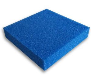 Burete filtrare apa 50x50x10 cm 10 PPI – burete pentru filtru, burete schimb filtre iaz si bureti filtru acvariu pentru filtrare eficienta. Pentru un sistem de filtrare eficient si durabil, buretele de filtrare apa 50x50x10 cm 10 PPI este alegerea ideala. Conceput pentru a oferi rezultate exceptionale atat in iazuri, cat si in acvarii, acest produs este un element esential din categoria materialelor filtrante moderne. Cu o combinatie perfecta intre filtrarea mecanica si biologica, acest burete reprezinta o solutie profesionala pentru mentinerea unui mediu acvatic curat si sanatos. Caracteristici principale ale buretelui filtrare apa: Dimensiuni generoase: Cu o suprafata de 50×50 cm si o grosime de 10 cm, acest burete pentru filtru ofera o capacitate ridicata de filtrare, fiind ideal pentru utilizari variate. Porozitate de 10 PPI: Datorita densitatii mari a porilor, buretele asigura o filtrare eficienta, captand particulele grosiere si oferind o suprafata mare pentru colonizarea bacteriilor benefice. Material de inalta calitate: Fabricat din poliuretan spumat bazat pe polieter, acest burete schimb filtre iaz este durabil, rezistent la uzura si sigur pentru utilizarea in medii acvatice diverse. Design flexibil: Poate fi taiat cu usurinta la dimensiunile si formele dorite, adaptandu-se perfect oricarui sistem de filtrare. Beneficii remarcabile: Filtrare mecanica si biologica: Filtrare mecanica: Captarea particulelor de murdarie, resturilor organice si altor impuritati din apa. Filtrare biologica: Structura poroasa a buretelui permite colonizarea rapida a bacteriilor benefice, esentiale pentru echilibrul ecologic al iazului sau acvariului. Compatibilitate versatila: Buretii pentru filtru sunt ideali pentru utilizare in iazuri decorative, bazine cu pesti si acvarii, oferind flexibilitate si eficienta maxima. Reutilizare si durabilitate: Buretele schimb filtre iaz poate fi spalat si reutilizat de mai multe ori, fara sa-si piarda proprietatile de filtrare, ceea ce il face o optiune economica si ecologica. Suprafata activa mare: Cu o suprafata de 20 m²/m³, acest burete ofera spatiu suficient pentru colonizarea bacteriilor nitrificatoare, care contribuie la purificarea apei de compusii toxici de azot. Aplicatii diverse: Iazuri si bazine: Perfect pentru utilizarea in iazuri de gradina, contribuind la mentinerea apei curate si la asigurarea sanatatii pestilor si plantelor acvatice. Acvarii de apa dulce si sarata: Compatibil cu toate tipurile de sisteme de filtrare, acest burete pentru filtru este ideal pentru eliminarea particulelor fine si reducerea turbiditatii apei. Sisteme de filtrare personalizate: Utilizatorii pot adapta buretele pentru a construi propriul sistem de filtrare, obtinand rezultate personalizate pentru nevoile lor specifice. Inlocuire filtre uzate: Buretele schimb filtre iaz este o optiune excelenta pentru inlocuirea materialelor filtrante uzate, asigurand o performanta constanta. Specificatii tehnice: Dimensiuni: 50×50 cm. Grosime: 10 cm. Porozitate: 10 PPI. Material: Poliuretan spumat bazat pe polieter. Suprafata activa: 20 m²/m³. Cum se utilizeaza: Ajustare si taiere: Folositi un cutter sau un alt instrument ascutit pentru a taia buretele la dimensiunea necesara sistemului dumneavoastra de filtrare. Instalare: Introduceti buretele in compartimentul destinat filtrarii mecanice sau biologice al filtrului. Intretinere: Spalati periodic buretele sub un jet de apa curata pentru a elimina impuritatile si a mentine performanta optima. De ce sa alegi acest burete filtrare apa? Buretele filtrare apa 50x50x10 cm 10 PPI combina eficienta, durabilitatea si flexibilitatea intr-un singur produs de calitate superioara. Este o alegere ideala pentru oricine doreste sa imbunatateasca performanta sistemului de filtrare al iazului sau acvariului, oferind o solutie durabila si ecologica. Concluzie: Alege buretele filtrare apa 50x50x10 cm 10 PPI pentru a mentine apa din iaz sau acvariu curata, clara si sanatoasa. Acest burete pentru filtru, parte din gama de bureti filtru acvariu si burete schimb filtre iaz, este esential pentru orice sistem modern de filtrare. Investeste in calitate si bucura-te de un mediu acvatic perfect echilibrat!