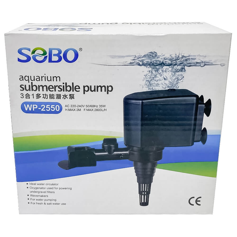 Pompa de apa 2800 litri/ora Powerhead 11 Pompa de apa 2800 l /h powerhead utilizabila ca pompa de apa submersibila, pompa recirculare apa acvariu, pompa arteziana sau pompa cascada. Pompa de apa cu debit de 2800 l/h Power Head este o alegere excelenta pentru diverse aplicatii acvatice. Aceasta pompa de apa submersibila este ideala pentru utilizare in acvarii, fantani arteziene, sisteme de recirculare a apei si cascade. Datorita debitului impresionant de 2800 litri pe ora, aceasta pompa satisface cerintele de apa ale multor proiecte acvatice. Beneficii si utilizari Pompa de apa submersibila: Pompa de apa 2800 l/h este perfecta pentru utilizarea submersibila, garantand o circulatie optima a apei in acvarii si alte medii acvatice. Pompa recirculare apa acvariu: Asigura o recirculare eficienta a apei in acvarii, mentinand un mediu sanatos pentru pesti si plante. Pompa arteziana: Ideala pentru fantani arteziene, aceasta pompa adauga un element decorativ atragator, creand un spectacol de apa fascinant. Pompa cascada: Utilizata pentru cascade, pompa asigura un flux constant de apa, accentuand frumusetea naturala a gradinii sau iazului tau. Caracteristici tehnice Debit maxim: 2800 l/h Inaltimea maxima a coloanei de apa: 2,00 m Consum electric / Putere: 35 W Dimensiuni: Lungime: 15,5 cm Latime: 6,8 cm Inaltime: 10,4 cm Inaltime inclusiv sorbul conic: 17 cm Diametrul exterior al stutului de evacuare a apei: 19 mm Diametrul exterior al gurii de absorbtie a apei: 32 mm Lungimea cablului de alimentare: 110 cm Avantaje Materiale durabile: Fabricata din materiale de foarte buna calitate, pompa are o durata de viata extinsa. Usor de intretinut: Designul simplu permite o curatare si intretinere rapida si usoara. Functie de admisie aer: In modul powerhead, pompa poate fi utilizata si cu functia de admisie aer, oferind versatilitate suplimentara. Pret pompa apa avantajos pentru un debit de 2800 litri/ora. Pompa de apa cu debit de 2800 litri/ora Power Head este solutia ideala pentru oricine cauta o pompa de apa submersibila fiabila, eficienta si versatila. Indiferent de necesitatile tale acvatice, aceasta pompa ofera performanta si durabilitate exceptionale.