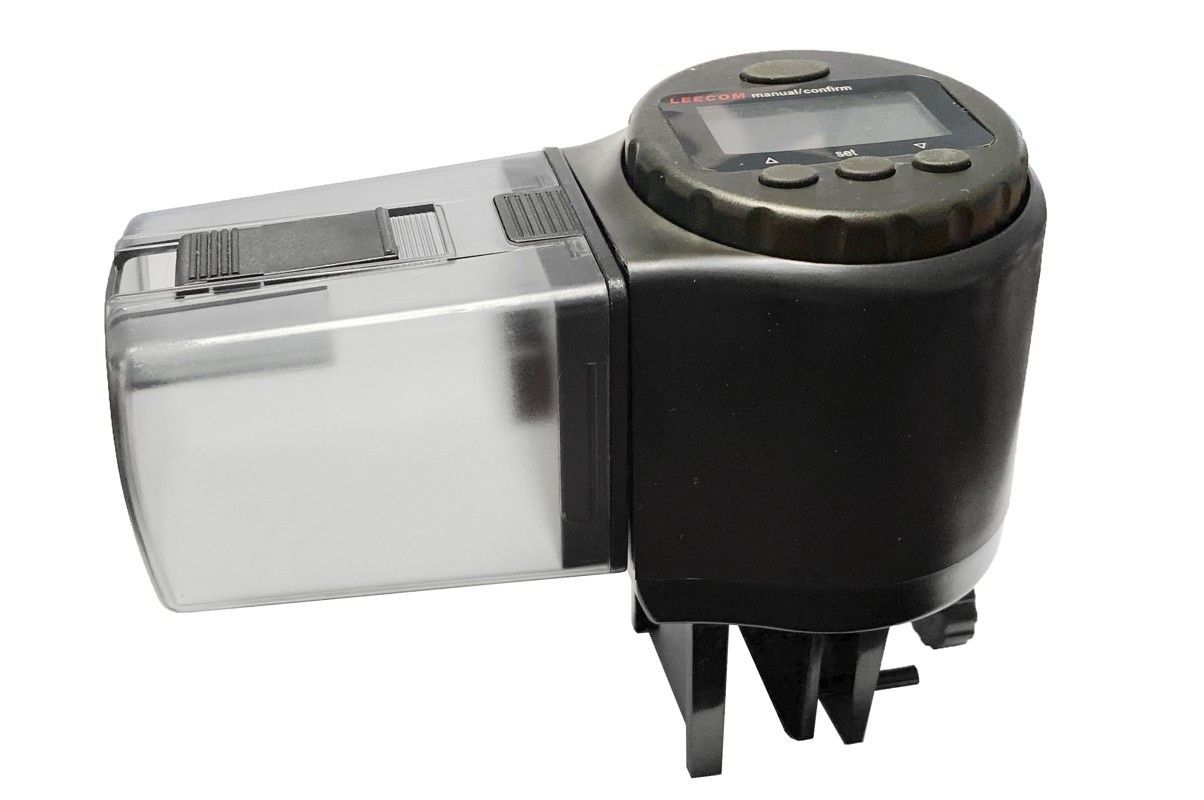 Hranitor acvariu automat digital, ideal pentru confort si eficienta. Acest hranitor automat pentru pesti permite setarea orelor de hranire si cantitatea dorita. Automat hrana pesti usor si sigur, fara griji in vacante sau zile aglomerate.