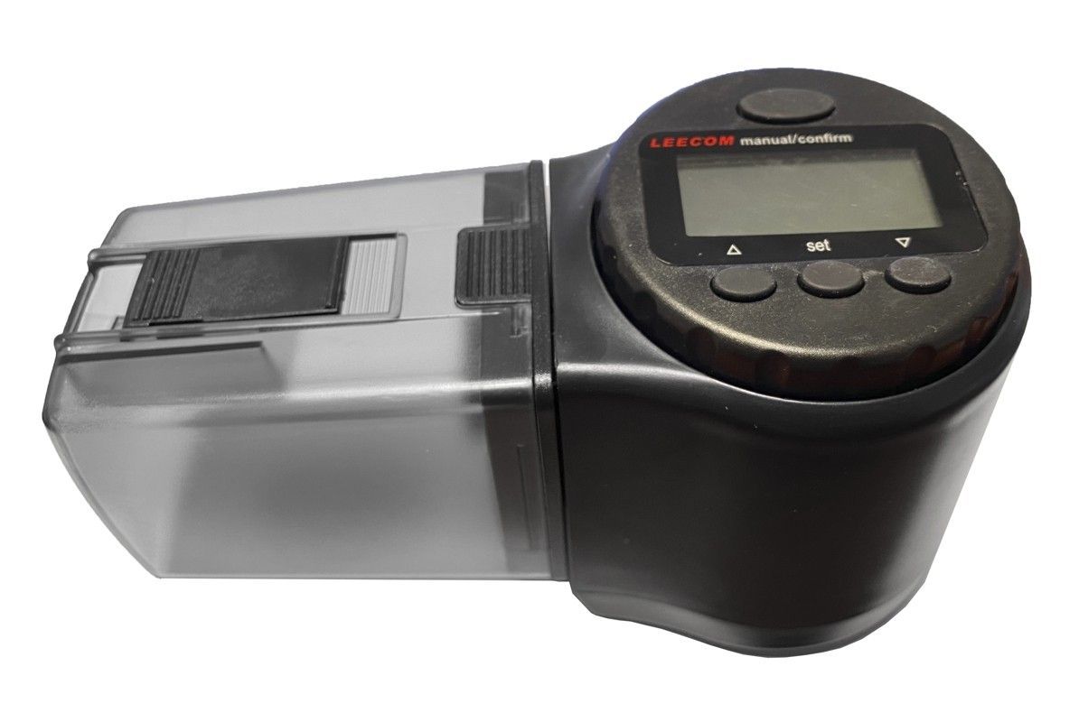 Hranitor acvariu automat cu functie LCD pentru alimentare precisa. Hranitor automat pentru pesti ce garanteaza automat hrana pesti la intervale prestabilite. Perfect pentru pasionatii de acvaristica care doresc siguranta si control total.