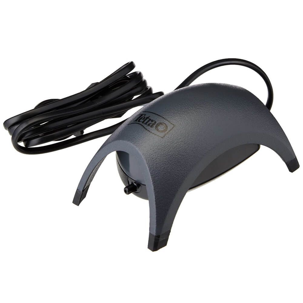 Pompa aer acvariu Tetratec APS50 6 Pompa aer acvariu Tetratec APS50, pompa aer acvariu silentioasa. Pompa oxigenare acvariu ideala pentru acvarii mici si medii. Pompa aer acvariu Tetratec APS50 este solutia perfecta pentru oxigenarea acvariilor mici si medii, avand un design unic si tehnologie avansata. Aceasta pompa de aer acvariu asigura un debit maxim de 50 litri pe ora si este extrem de silentioasa datorita camerelor fonoabsorbante si picioruselor de cauciuc care atenueaza vibratiile. Cu o putere de doar 2,0W, Pompa de aer acvariu Tetratec APS50 este eficienta energetic si fiabila. Este ideala pentru acvarii cu un volum cuprins intre 10 si 60 de litri. Pompa include un robinet pentru reglarea debitului de aer, permitand ajustarea fluxului de aer pentru a crea un mediu optim pentru pesti. Fabricata in Germania de Tetra, aceasta pompa oxigenare acvariu garanteaza performanta si durabilitate. Alegand pompa de aer acvariu Tetratec APS50, va asigurati ca acvariul dumneavoastra beneficiaza de o aerare excelenta si silentioasa, mentinand astfel sanatatea si bunastarea pestilor. Caracteristici tehnice: Capacitate acvariu: 10 – 60 litri Debit maxim: 50 litri / ora Putere: 2,0 W Numar iesiri: 1 Numar robineti control debit: 1 Alegeti pompa aer acvariu Tetratec APS50 pentru o aerarea eficienta si silentioasa a acvariului dumneavoastra.