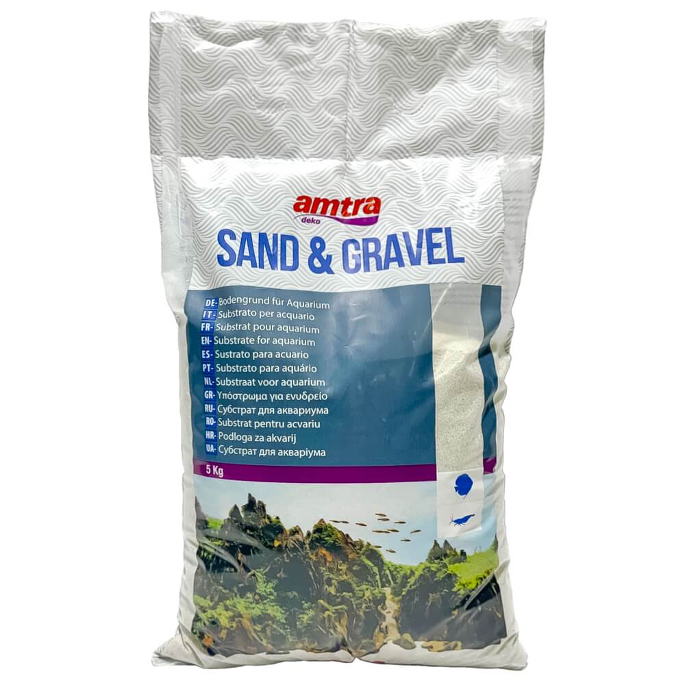 Nisip alb fin acvariu cuart 5 kg plante si pesti 5 Beneficii oferite de nisipul alb fin acvariu Aspect estetic impecabil: Culoarea alba pura transforma acvariul intr-un spatiu elegant si curat, punand in evidenta pestii si decoratiunile. Substrat ideal pentru plante: Ofera suport solid pentru radacinile plantelor, favorizand cresterea si dezvoltarea lor. Potrivit pentru ciclide: Creeaza un mediu optim pentru ciclide, specii ce prefera substraturi fine si sigure. Usor de intretinut: Granulatia fina si culoarea alba mascheaza impuritatile si faciliteaza curatarea acvariului. Versatilitate decorativa: Poate fi utilizat atat in acvarii, cat si in alte proiecte decorative, cum ar fi gradinile Zen, ghivecele de plante sau aleile decorative. Aplicatii ale nisipului de cuart pentru acvariu Substrat de acvariu pentru plante: Sustine radacinile plantelor, fiind potrivit atat pentru acvariile plantate, cat si pentru cele mixte. Substrat acvariu ciclide: Este perfect pentru aceste specii, oferindu-le un mediu prietenos si confortabil. Decoratiuni interioare si exterioare: Nisipul poate fi folosit pentru mozaicuri, gradini, spatii verzi sau ghivece de flori, adaugand un plus de rafinament.