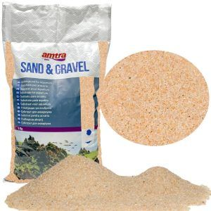 Nisip cuartos natural acvariu 0,6-1,6 mm, 5 kg. Nisip de acvariu roz Sahara, ideal pentru plante si pesti, sigur si estetic. Nisip de cuart de calitate. Acest nisip cuartos natural acvariu este alegerea perfecta pentru pasionatii de acvaristica care isi doresc un substrat estetic, sigur si eficient pentru ecosistemul lor acvatic. Cu granulatia sa fina de 0,6-1,6 mm si culoarea unica roz Sahara, acest nisip de acvariu aduce un plus de eleganta si naturalete in orice acvariu, fiind ideal pentru pesti si plante, dar si pentru mentinerea sanatatii generale a mediului acvatic. Ambalat in cantitatea de 5 kg, este suficient pentru a acoperi suprafete generoase, fiind usor de distribuit si de intretinut.