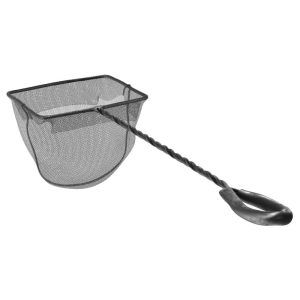 Plasa de prindere pesti acvariu 15 cm Amtra, minciog pentru curatarea acvariului si prinderea pestilor, usor de folosit si durabil. Plasa de prindere pesti acvariu 15 cm Amtra este un minciog esential pentru curatarea acvariului si prinderea pestilor. Acest accesoriu indispensabil pentru orice acvarist este conceput pentru a face prinderea pestilor si intretinerea acvariului o sarcina usoara si eficienta. Caracteristici: Dimensiune optima: Cu o lungime a bazei de 15 cm, acest minciog este ideal pentru acvarii de dimensiuni variate, oferind flexibilitate in utilizare. Plasa fina si sigura: Plasa fina nu afecteaza mucusul delicat al pestilor, asigurand o prindere blanda si sigura, prevenind ranirea acestora. Usor de folosit: Designul ergonomic permite o manevrare usoara, facand din acest minciog pentru curatarea acvariului si prinderea pestilor un accesoriu eficient si simplu de utilizat. Beneficii: Protejeaza sanatatea pestilor: Plasa fina si moale reduce stresul asupra pestilor in timpul prinderii, oferindu-le o experienta mai putin traumatizanta. Versatilitate si durabilitate: Fabricat din materiale de inalta calitate, acest minciog este durabil si rezistent, fiind potrivit pentru utilizare frecventa. Intretinere eficienta a acvariului: Ideal pentru capturarea pestilor si curatarea acvariului, acest minciog faciliteaza intretinerea mediului acvatic. Acest minciog de curatare a acvariului si prinderea pestilor este un accesoriu esential pentru orice pasionat de acvaristica. Cu o plasa de calitate si un design ergonomic, Plasa de prindere pesti acvariu 15 cm Amtra garanteaza o utilizare usoara si eficienta, protejand in acelasi timp sanatatea pestilor tai. Concluzie Plasa de Prindere Pesti Acvariu 15 cm Amtra iti asigura o experienta placuta si fara efort in intretinerea acvariului. Acest minciog pentru curatarea acvariului si prinderea pestilor este alegerea perfecta pentru a-ti mentine acvariul curat si pestii sanatosi. Captureaza si manevreaza pestii cu grija si eficienta, folosind un minciog de inalta calitate.