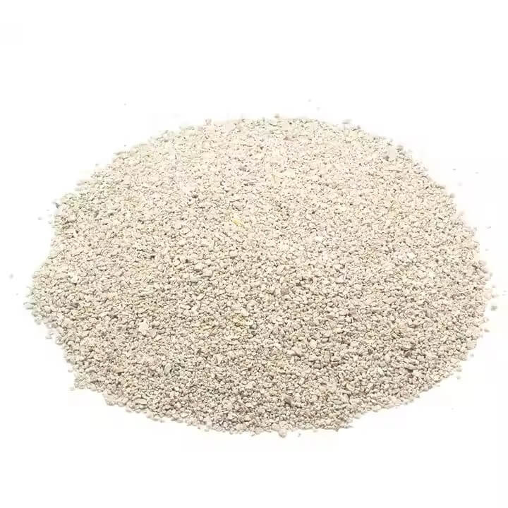 Nisip de cuart pentru acvariu 1-3 mm, punga 5 kg 3 Daca esti in cautarea unui substrat decorativ si functional, nisipul de cuart pentru acvariu este alegerea perfecta. Granulatia medie, aspectul estetic si siguranta oferita fac din acest produs un partener de incredere pentru pasionatii de acvaristica. Fie ca doresti sa creezi un acvariu plantat luxuriant sau un mediu simplu si elegant pentru pestii tai, acest nisip alb acvariu ofera tot ce ai nevoie pentru un rezultat impecabil. Produsul este ideal si pentru cei care doresc sa adauge un strat decorativ de pietris pentru acvarii, oferind un plus de textura si contrast acvaticului tau. Ambalarea in punga de 5 kg il face usor de utilizat si suficient pentru a acoperi suprafete generoase. Concluzie: Imbunatateste aspectul si functionalitatea acvariului tau cu ajutorul acestui nisip de cuart pentru acvariu de calitate superioara. Usor de utilizat, sigur pentru toate vietuitoarele si estetic impresionant, acest produs reprezinta solutia perfecta pentru orice proiect de acvaristica. Alege calitatea si naturaletea oferite de acest nisip cuartos si creeaza un acvariu spectaculos, adaptat perfect nevoilor tale si ale ecosistemului tau.