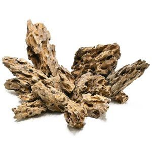 Dragon Stone roca acvariu transforma instant aspectul bazinului, aducand textura autentica de piatra acvariu si un decor acvariu natural rafinat.