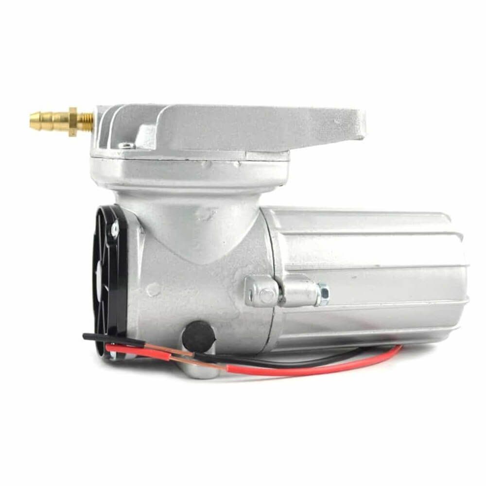 Sistem aerare 12 volti Boyu 150 litri/minut 2 Sistem aerare 12 volti Boyu 150 litri/minut pompa aer 12V, compresor aer 12V pentru transport peste. Super calitate cu debit generos. Sistemul de aerare 12 volti Boyu 150 litri/minut este alegerea ideala pentru cei care cauta o pompa aer 12V de inalta performanta. Acest compresor aer 12V este perfect pentru diverse aplicatii, inclusiv transportul pestilor vii, asigurand oxigenarea necesara in timpul calatoriilor. Cu un debit impresionant de 150 litri pe minut, acest compresor aer 12V pentru transport peste se situeaza in topul celor mai apreciate sisteme de aerare piscicole. Caracteristici principale: Debitul generos: Cu 150 litri pe minut, acest compresor aer 12V asigura o aerare eficienta pentru acvarii, iazuri, helestee si crescatorii de pesti. Alimentare versatila: Functioneaza la 12 volti, ideal pentru conectarea la baterii auto in timpul transportului de pesti vii sau la alimentatoare de 12V pentru uz casnic. Carcasa durabila: Fabricata din aluminiu turnat, carcasa este extrem de fiabila si asigura dispersia eficienta a caldurii, mentinand temperatura aerului constanta. Eficienta energetica: Consum redus de curent electric, fara a necesita intretinere suplimentara, datorita lipsei uleiului in mecanism. Presiune ridicata: Performante excelente pentru adancimi de pana la 3 metri, facand din acest compresor alegerea ideala pentru aplicatii diverse. Specificatii tehnice: Brand: BOYU Model: ACQ-908 Voltaj: 12 V Numarul iesirilor de aer: 1 iesire Presiune: 0,12 MPa Putere: 105 W Debit aerare/ora: 150 litri pe minut Dimensiuni: 253 x 124 x 148 mm Avantaje suplimentare: Rezistenta la uzura: Frecare redusa in camera pistonului, prelungind durata de viata a compresorului. Fara intretinere: Nu necesita ulei si poate fi utilizat in ape adanci sau in camioane-cisterna pentru transportul pestilor vii. Versatilitate: Poate fi conectat la acumulatori sau sisteme de panouri solare, ideal pentru activitati in aer liber. Pachetul include compresorul, un teu distribuitor de aer cu iesiri pentru furtun de 4/6mm si furtunul de conexiune. Sistemul aerare 12 volti Boyu 150 litri/minut este solutia perfecta pentru orice necesitate de oxigenare, fie ca este vorba de un acvariu, iaz sau transport de pesti vii.