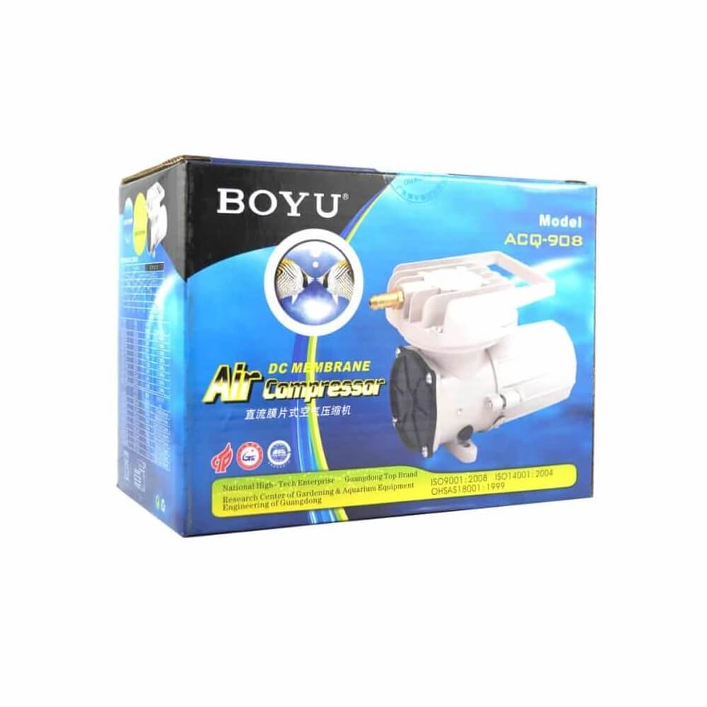 Sistem aerare 12 volti Boyu 150 litri/minut 5 Sistem aerare 12 volti Boyu 150 litri/minut pompa aer 12V, compresor aer 12V pentru transport peste. Super calitate cu debit generos. Sistemul de aerare 12 volti Boyu 150 litri/minut este alegerea ideala pentru cei care cauta o pompa aer 12V de inalta performanta. Acest compresor aer 12V este perfect pentru diverse aplicatii, inclusiv transportul pestilor vii, asigurand oxigenarea necesara in timpul calatoriilor. Cu un debit impresionant de 150 litri pe minut, acest compresor aer 12V pentru transport peste se situeaza in topul celor mai apreciate sisteme de aerare piscicole. Caracteristici principale: Debitul generos: Cu 150 litri pe minut, acest compresor aer 12V asigura o aerare eficienta pentru acvarii, iazuri, helestee si crescatorii de pesti. Alimentare versatila: Functioneaza la 12 volti, ideal pentru conectarea la baterii auto in timpul transportului de pesti vii sau la alimentatoare de 12V pentru uz casnic. Carcasa durabila: Fabricata din aluminiu turnat, carcasa este extrem de fiabila si asigura dispersia eficienta a caldurii, mentinand temperatura aerului constanta. Eficienta energetica: Consum redus de curent electric, fara a necesita intretinere suplimentara, datorita lipsei uleiului in mecanism. Presiune ridicata: Performante excelente pentru adancimi de pana la 3 metri, facand din acest compresor alegerea ideala pentru aplicatii diverse. Specificatii tehnice: Brand: BOYU Model: ACQ-908 Voltaj: 12 V Numarul iesirilor de aer: 1 iesire Presiune: 0,12 MPa Putere: 105 W Debit aerare/ora: 150 litri pe minut Dimensiuni: 253 x 124 x 148 mm Avantaje suplimentare: Rezistenta la uzura: Frecare redusa in camera pistonului, prelungind durata de viata a compresorului. Fara intretinere: Nu necesita ulei si poate fi utilizat in ape adanci sau in camioane-cisterna pentru transportul pestilor vii. Versatilitate: Poate fi conectat la acumulatori sau sisteme de panouri solare, ideal pentru activitati in aer liber. Pachetul include compresorul, un teu distribuitor de aer cu iesiri pentru furtun de 4/6mm si furtunul de conexiune. Sistemul aerare 12 volti Boyu 150 litri/minut este solutia perfecta pentru orice necesitate de oxigenare, fie ca este vorba de un acvariu, iaz sau transport de pesti vii.
