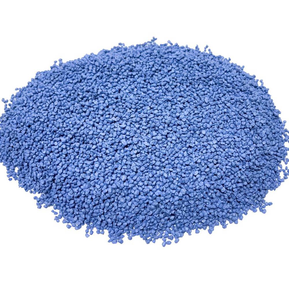 Pietris color acvariu 3 mm albastru deschis 1 kg 4 Inovatie in amenajare si decor Pietrisul colorat pentru acvariu si decoratiuni este mai mult decat un simplu element estetic; este o solutie durabila si versatila care permite transformarea oricarui spatiu. Folosindu-ti creativitatea, poti explora diverse modalitati de utilizare a acestui pietris albastru deschis, adaugand un plus de culoare si stil proiectelor tale decorative, de la pietris vase decor la folosirea ca pietris acvariu. Alege acest pietris de calitate superioara pentru a adauga o nota de originalitate si frumusete in orice spatiu, fie ca este acvariu, gradina, terasa sau interior. Dincolo de acvariu, potentialul decorativ al pietrisului se extinde in spatiile exterioare cum ar fi gradinile si terasele. Utilizarea pietrisului albastru deschis poate transforma o gradina obisnuita intr-un peisaj de vis, creand cai pline de culoare, borduri pentru straturile de flori sau accente in zonele de odihna. Pe terasa, pietrisul poate servi ca baza pentru ghivece si jardiniere oferind un fundal distinctiv care scoate in evidenta frumusetea plantelor. In interior, pietrisul colorat isi gaseste locul intr-o varietate de aplicatii decorative, de la crearea de centre de masa unice si pana la integrarea in compozitii florale sau ca strat de acoperire in ghivece transparente. Este o modalitate excelenta de a adauga un element de natura si prospetime oricarui spatiu de locuit, birou sau spatiu comercial. Creativitate fara limite: Explorand diverse modalitati de utilizare a pietrisului colorat, te poti bucura de procesul creativ si de satisfactia de a personaliza spatiile intr-un mod unic. Combinatiile de culori, texturi si materiale se pot adapta oricarui stil decorativ, de la minimalist si modern, pana la eclectic sau rustic. Acest pietris albastru deschis devine astfel un canvas pentru imaginatia ta, permitandu-ti sa experimentezi si sa creezi aranjamente originale. Optand pentru pietrisul nostru colorat, te asiguri nu doar de o imbunatatire estetica a spatiului tau, ci si de investitia intr-un produs de calitate superioara, durabil si sigur pentru diverse medii. Acest pietris nu isi pierde stralucirea in timp si este rezistent la conditii variate, fie ca este expus la lumina soarelui, imersat in apa sau folosit in spatii interioare. Pietrisul colorat pentru acvariu si decoratii ofera o paleta extinsa de posibilitati pentru a-ti exprima stilul personal si pentru a aduce un plus de originalitate si frumusete in orice spatiu. Lasandu-ti creativitatea sa zboare, poti transforma orice mediu intr-o opera de arta vie, vibranta si plina de personalitate.
