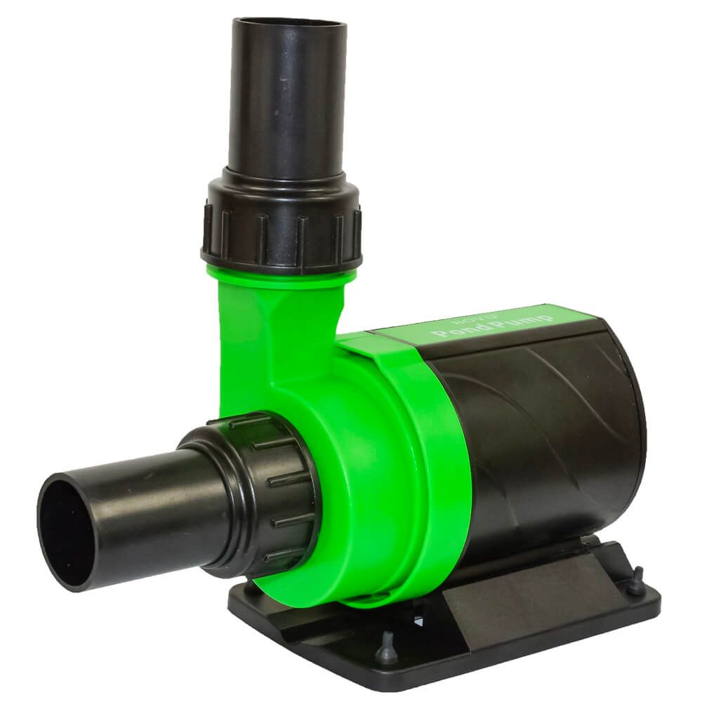 Pompa pentru iazuri 6500 litri/ora 4 Pompa pentru iazuri 6500 litri/ora este o pompa submersibila amfibie utilizata si ca pompa pentru cascada. Pompa recirculare apa iaz pentru alimentarea filtrelor sau cascade pe marginea iazurilor. Pentru cei ce cauta preturi bune la pompe submersibile si fara a face rabat la calitate pompa submersibila Boyu XL este solutia potrivita. Aceasta pompa poate alimenta un filtru de iaz pentru cei ce detin un iaz de gradina fiind suficient de puternica in acest sens. Pompa pentru iazuri 6500 litri/ora este o solutie ideala pentru recircularea apei in iazuri, cascade, fantani arteziene si alte amenajari acvatice. Aceasta pompa submersibila amfibie poate fi utilizata atat sub apa, cat si pe uscat, fiind potrivita pentru alimentarea filtrelor si asigurand un debit constant si puternic. Datorita tehnologiei avansate de conversie adaptiva a frecventei, pompa asigura performante maxime cu un consum minim de energie electrica. Pompa este proiectata pentru a satisface nevoile diferitelor domenii, de la gradini ornamentale si acvarii, pana la helesteie si piscine. Alegerea perfecta pentru cei care doresc o pompa submersibila eficienta si durabila. Pompă de apă submersibila ce se utilizează atât introdusă în apă cât și pe uscat și care se pretează pentru diverse domenii de activitate cum ar fi: -grădini ornamentale -acvarii de dimensiuni mari și medii -acvarii de prezentare pește viu gen supermarket -bazine de păstrăv -heleștee -iazuri -fântâni arteziene -pompa pentru cascada și alte amenajări de apă -recircularea apei -alimentarea cu apă a diverselor incinte -alimentarea cu apă pentru saune, piscine, bazine cu hidromasaj -sisteme de filtrare a apei -irigații -cascade -alimentarea cu apă a diverselor sisteme de filtrare Caracteristici: Cele mai bune performanțe cu un consum minim de energie electrică datorită tehnologiei de conversie adaptivă a frecvenței în funcție de viteză. Extrem de silentioasă. Se poate folosi atât în apă dulce cât și în apă sărată ( în mediu coroziv) Se poate folosi atât în apă cât și pe uscat. Motor capsulat și extrasigilat pentru lucrul în siguranță în contactul cu apa. Ax ceramic noncoroziv. Model: XL-6500 Voltaj: AC230V. Frecvență: 50 Hz. Consum de energie electrică: numai 50 W. Debit maxim: 6.500 Litri / Oră. Înălțimea coloanei maxime de apă ridicată: 3,8 metri. Diametrul ștuțului de evacuare a apei: 1½ inch. Debit de apă reglabil când ștuțul de sorb nu este montat. Dimensiuni: 225 x 100 x 161 mm. Lungimea cablului electric: 2 metri.