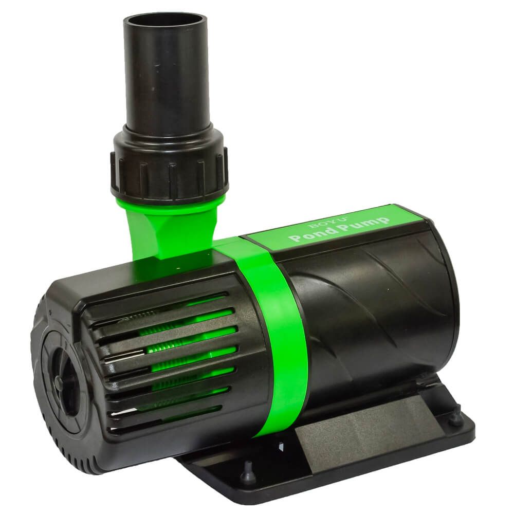 Pompa pentru iazuri 6500 litri/ora 5 Pompa pentru iazuri 6500 litri/ora este o pompa submersibila amfibie utilizata si ca pompa pentru cascada. Pompa recirculare apa iaz pentru alimentarea filtrelor sau cascade pe marginea iazurilor. Pentru cei ce cauta preturi bune la pompe submersibile si fara a face rabat la calitate pompa submersibila Boyu XL este solutia potrivita. Aceasta pompa poate alimenta un filtru de iaz pentru cei ce detin un iaz de gradina fiind suficient de puternica in acest sens. Pompa pentru iazuri 6500 litri/ora este o solutie ideala pentru recircularea apei in iazuri, cascade, fantani arteziene si alte amenajari acvatice. Aceasta pompa submersibila amfibie poate fi utilizata atat sub apa, cat si pe uscat, fiind potrivita pentru alimentarea filtrelor si asigurand un debit constant si puternic. Datorita tehnologiei avansate de conversie adaptiva a frecventei, pompa asigura performante maxime cu un consum minim de energie electrica. Pompa este proiectata pentru a satisface nevoile diferitelor domenii, de la gradini ornamentale si acvarii, pana la helesteie si piscine. Alegerea perfecta pentru cei care doresc o pompa submersibila eficienta si durabila. Pompă de apă submersibila ce se utilizează atât introdusă în apă cât și pe uscat și care se pretează pentru diverse domenii de activitate cum ar fi: -grădini ornamentale -acvarii de dimensiuni mari și medii -acvarii de prezentare pește viu gen supermarket -bazine de păstrăv -heleștee -iazuri -fântâni arteziene -pompa pentru cascada și alte amenajări de apă -recircularea apei -alimentarea cu apă a diverselor incinte -alimentarea cu apă pentru saune, piscine, bazine cu hidromasaj -sisteme de filtrare a apei -irigații -cascade -alimentarea cu apă a diverselor sisteme de filtrare Caracteristici: Cele mai bune performanțe cu un consum minim de energie electrică datorită tehnologiei de conversie adaptivă a frecvenței în funcție de viteză. Extrem de silentioasă. Se poate folosi atât în apă dulce cât și în apă sărată ( în mediu coroziv) Se poate folosi atât în apă cât și pe uscat. Motor capsulat și extrasigilat pentru lucrul în siguranță în contactul cu apa. Ax ceramic noncoroziv. Model: XL-6500 Voltaj: AC230V. Frecvență: 50 Hz. Consum de energie electrică: numai 50 W. Debit maxim: 6.500 Litri / Oră. Înălțimea coloanei maxime de apă ridicată: 3,8 metri. Diametrul ștuțului de evacuare a apei: 1½ inch. Debit de apă reglabil când ștuțul de sorb nu este montat. Dimensiuni: 225 x 100 x 161 mm. Lungimea cablului electric: 2 metri.