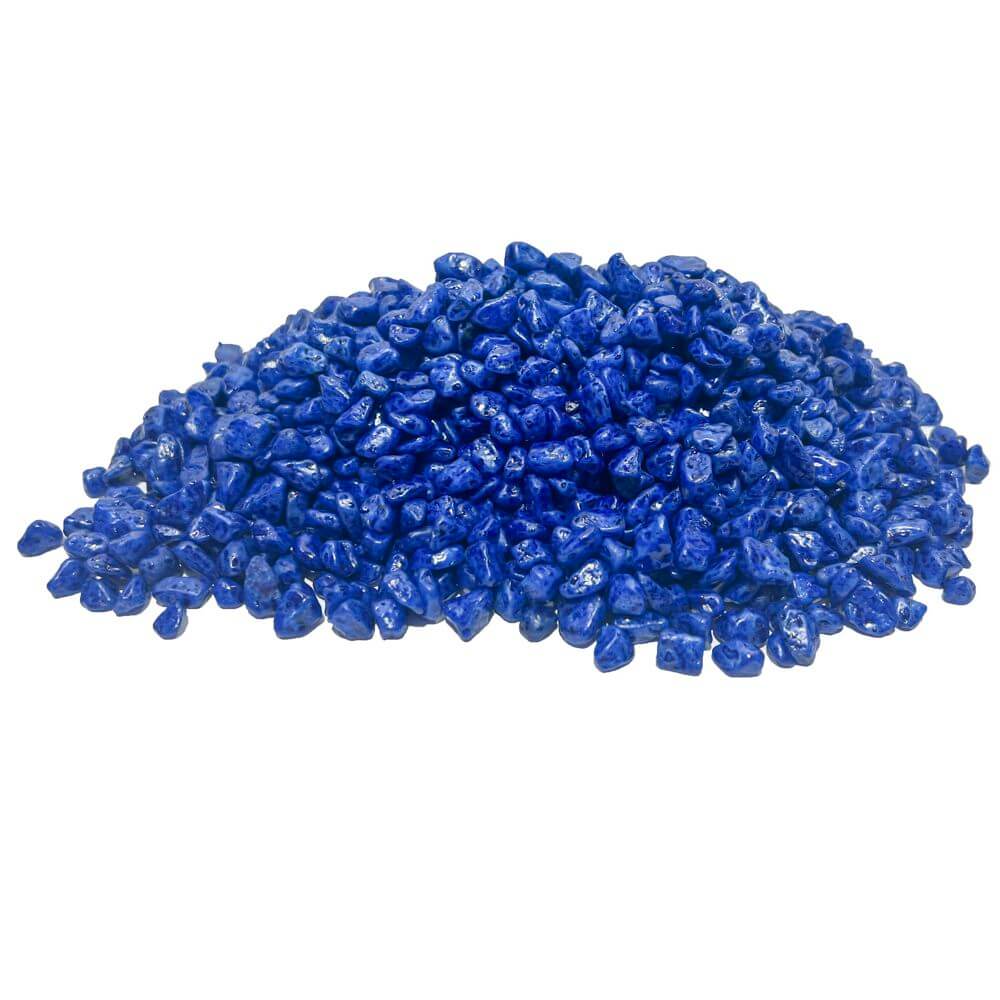 Pietris decorativ acvariu albastru 1 Kg. 3 Caracteristici principale: Calitate premium: Acest pietris decorativ este realizat din materiale durabile, cu pigmenti non-toxici care nu isi pierd intensitatea in timp. Granulatie medie: Dimensiunea pietrelor este de 6 – 12 mm, ceea ce il face perfect pentru utilizari variate in acvariu sau decoratiuni. Sigur pentru mediul acvatic: 100% sigur pentru pesti exotici, plante acvatice, nevertebrate si alte vietuitoare din acvariu. Pigment stabil: Nu coloreaza apa si nu se decoloreaza in timp, asigurand un mediu curat si sanatos pentru locuitorii acvariului.