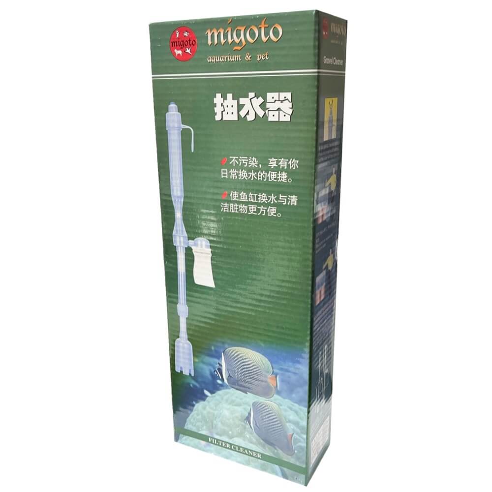 Sifonator electric acvariu pe baterii model L68 18 Sifonator electric acvariu pe baterii model L68. Acest aspirator acvariu este o pompa curatare acvariu actionata de un motor electric pe baterii cu rol de curatare a substratului si schimb de apa. Sifonator electric acvariu simplu si eficient in colectarea mizeriei din substrat. Aspirator substrat acvariu multifuncțional – Acest Sifonator electric acvariu pe baterii pentru acvariu este instrumentul ideal de curățare și întreținere a acvariului fiind un produs multifuncțional ce ajută la colectarea mizeriei dein acvariu, curățarea substratului și schimbul de apă fără efort. Aspirator acvariu diferit de sifonatorul tradițional care necesită apăsare manuală pentru a funcționa, sifonatorul electric pentru acvariu pe baterii este mai rapid, mai eficient și mai convenabil. Pornește la o simplă apăsare de buton și reușește să colecteze mizeria din acvariu pe care majoritatea sistemelor de filtrare nu o pot asimila. Aspirator acvariu cu lungime reglabilă a tubului – Trei tuburi de diferite lungimi pot fi combinate în mod liber iar lungimea maximă a combinației tubului de absorbție este de 60 cm. Potrivit pentru acvarii mici, medii și mari. Poate fi folosit cu tubulatura standard la acvarii cu înălțimea coloanei de apă cuprinsă în intervalul 33 – 60 cm. Utilizarea la acvarii cu înălțimea coloanei de apă mai mică de 33 cm este posibilă cu scurtarea prin tăiere a țevii transparente de sorb. Astfel aspiratorul poate fi folosit la acvarii cu înălțimea coloanei de apă de până la 22 cm. NOTĂ Pentru a vă asigura că folosiți corect produsul nu utilizați continuu mai mult de 30 de minute și nu scufundați compartimentul bateriei în apă. Pentru a asigura o aspirație puternică trebuie să utilizați produsul la nivelul apei indicat pe corpul sifonatorului în linia de limită minimă și maximă a apei înainte de a apăsa butonul de alimentare. Culoare: gri cu tubulatură transparentă. Necesită 2 baterii de tip C de 1,5 V (nu sunt incluse). Aspirator acvariu cu săculeț pentru colectarea mizeriei și furtun de schimbare a apei incluse. Dotat cu o pompă de apă cu un debit aproximativ de 520 litri/oră