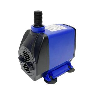 Pompa submersibila arteziene si recirculare 3500 l/h reglabila si foarte fiabila. Model pompe submersibile utile ca pompe iaz, pompe arteziene si pompe cascada. Pompa submersibila arteziene si recirculare apa 3500 l/h reglabila ce se distinge prin fiabilitate. O gama de pompe submersibile cu pret scazut si debit suficient de recirculare sa satisfaca cerintele unei fantani arteziene de curte sau cascade, caderi de apa, etc. Pompa de apă acvariu sau fântână arteziană Nubios 3500 l/h este o pompă de apă putenică și silențioasă de cea mai bună calitate. Se poate folosi în egală măsură atât pentru fântânile arteziene, crearea unor căderi de apă cât și acvarii de apă dulce sau sărată. Detalii tehnice: Model: MY-3500 Înălțimea reală a coloanei maxime de apă ridicată conform măsurătorilor efectuate de noi: 3 metri. Debit: 3500 l/h. Consum de anergie electrică: 60 W. Dimensiunile pompei: 14cm (Lungime) x 8,8cm (lățime) x 12,4cm (înălțime). Pompa este dotată cu 2 ștuțuri de conectare cu diametrul exterior de 13mm respectiv 19mm. Lungimea cablului electric de alimentare = 135 cm. Tensiune alimentare: 220 V. Cele 4 ventuze ale pompei submersibile permit fixarea acesteia pe suprafețe netede. Pompa este prevazută cu reglajul debitului de apă. Funcționare silențioasă. Pompa submersibila arteziene si pompa recirculare Nubios cu un debit impresionant de 3500 l/h, reglabila si remarcabil de fiabila. Aceasta pompa submersibila se incadreaza intr-o gama de pompe submersibile la un pret accesibil, proiectate pentru a raspunde cu eficienta nevoilor diverse, de la iazuri si fantani arteziene, pana la cascade si caderi de apa. Cu capacitatea sa de reglare, aceasta pompa submersibila ofera flexibilitatea necesara pentru a ajusta debitul de apa conform cerintelor specifice ale proiectului dumneavoastra, fie ca este vorba despre o fantana arteziana de curte, o cascada impresionanta sau crearea unui efect de cadere de apa relaxanta si estetica. Model pompe submersibile Nubios 3500 l/h se distinge nu doar prin performanta puternica si silentioasa, dar si prin calitatea superioara a constructiei, asigurand o functionare de lunga durata fara probleme. Aceasta face ca pompa submersibila sa fie extrem de fiabila, oferindu-va garantia ca va functiona eficient si fara intreruperi. Ideala pentru o gama larga de aplicatii, de la fantanile arteziene si pana la acvarii de apa dulce sau sarata, pompa Nubios se adapteaza perfect atat nevoilor estetice, cat si celor functionale ale spatiilor dumneavoastra exterioare si interioare. Eficienta sa energetica combinata cu performanta silentioasa o transforma in alegerea perfecta pentru oricine cauta sa adauge un element acvatic in peisajul sau fara a face compromisuri la capitolul calitate sau durabilitate. Investitia in pompa submersibila Nubios 3500 l/h reprezinta solutia optima pentru a asigura circulatia eficienta a apei in proiectele dumneavoastra acvatice, combinand performanta de inalta calitate cu un pret accesibil pentru a satisface cerintele specifice ale fiecarui proiect fara a depasi bugetul.