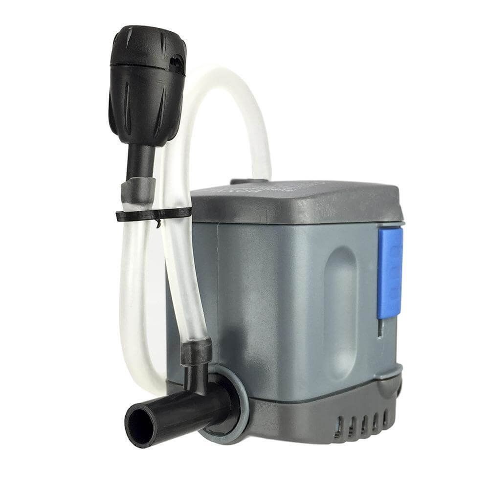 Pompa submersibila acvariu sau arteziana mica 3 Pompa submersibila acvariu sau arteziana mica, o pompa fantana arteziana mica cu dimensiuni reduse si debitul reglabil ce fac din acesta alegerea ideala. Pompa de apă acvariu sau fântână arteziană Boyu SP-602 Submersible Pump este o pompă de apă submersibilă de cea mai bună calitate. Pompa submersibila acvariu sau arteziana mica ce se poate folosi în egală măsură atât pentru fântânile arteziene, crearea unor căderi de apă cât și acvarii de apă dulce ca powerhead sau pompă a diverselor sisteme de filtrare. Este recomandata de asemenea celor ce vor sa isi construiasca o mini fantana arteziana de gradina. Nu ramane decat sa i se monteze un dispersor de apa pentru a se obtine efectul de fantana arteziana. Datorită dimensiunilor reduse, aceste pompe sunt deosebit de apreciate pentru eficiența și adaptabilitatea lor atunci când sunt instalate la acvariu în aproape orice filtru intern de tip „cutie”. Dimensiunile sale reduse nu împiedică această pompă să producă până la 340 de litri pe oră cu emisii reduse de zgomot și vibrații, fiind capabilă să asigure un debit și aerare suficientă chiar și în acvarii care depășesc 100 de litri. Detalii tehnice: Debit maxim: 340 l / h. Înălțimea coloanei maxime de apă ridicată: 0,6 metri. Consum electric: 6 W. Dimensiuni: Lungime = 6,2 cm. lățime = 4,9 cm. Înălțime = 7,2 cm. Pompa vine în cutie cu 2 ștuțuri de evacuare apă: Diametru exterior ștuț simplu evacuare apă = 13 mm. Diametru exterior ștuț evacuare apă cu admisie de aer = 8 mm. Lungimea cablului electric de alimentare = 190 cm. Voltaj: AC230V. Frecvența: 50 Hz. Se conectează la un furtun cu diametrul intern de 12 mm. Pompă prevazută cu cu reglaj al debitului de apă.